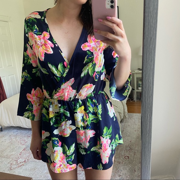Floral Romper! - Picture 4 of 8